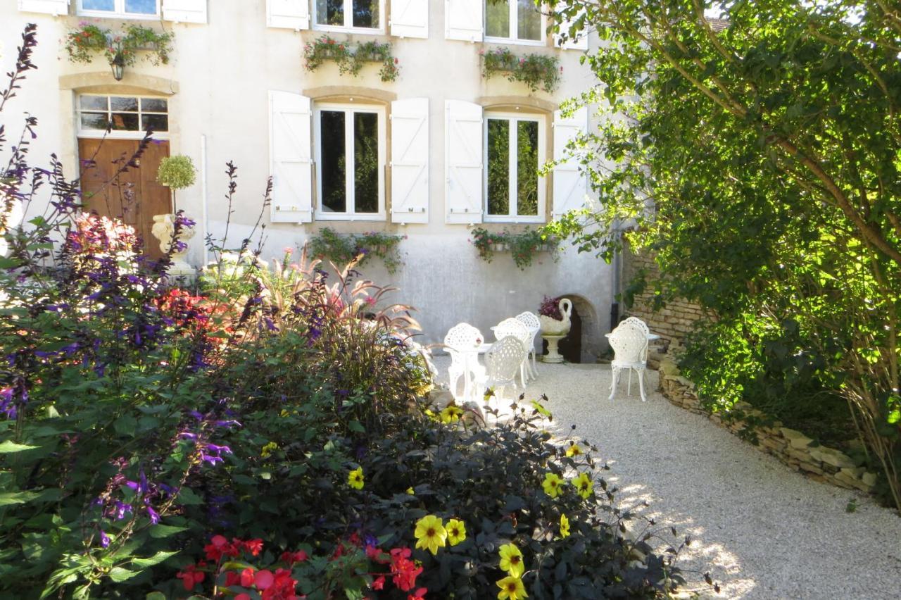 Bed and Breakfast Le Bailli De Montsaugeon Экстерьер фото